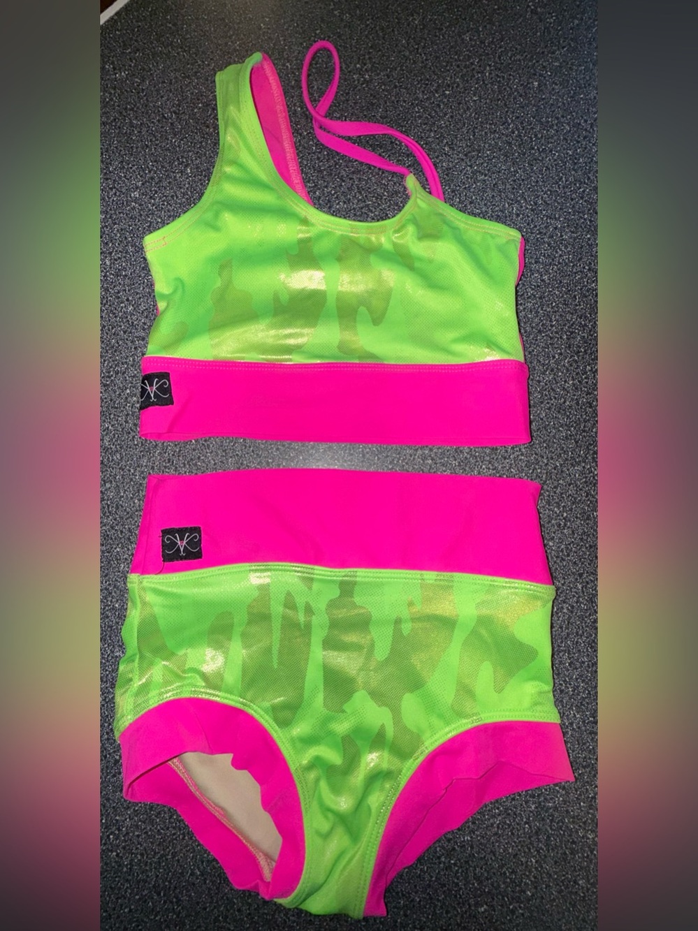 Kandi Kouture Dance Set Neon Pink/Green Size Child Large (7/8)
